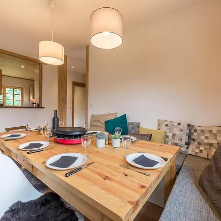 St Jorioz-chalet Renove Des Grands Champs Proche Et Piste Cycable- Lla Selections By Location Annecy בקתה *